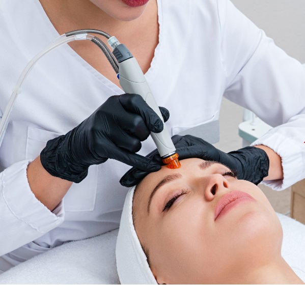 hydra facial treatment-distill laser clinic-north york