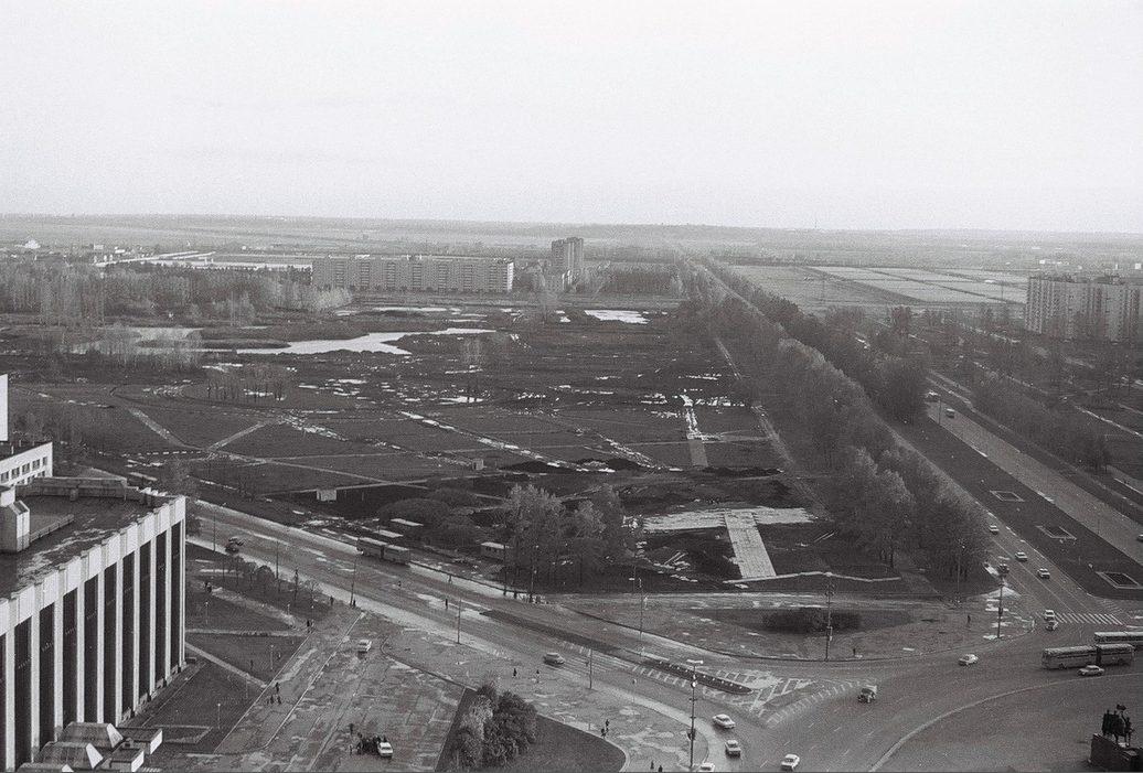 Вид на парк Городов-Героев с высотки на пл. Победы