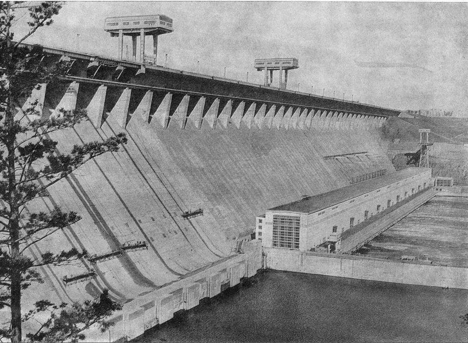 Братская ГЭС им. 50-Летия Великого Октября на Ангаре