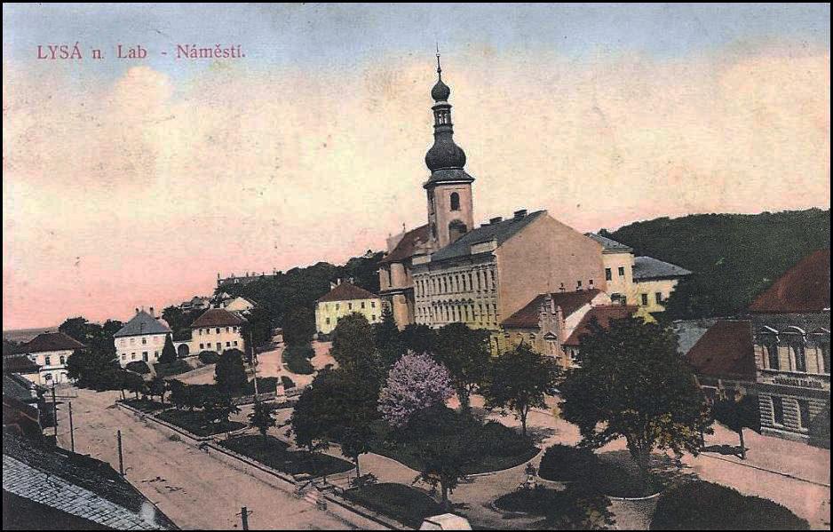 Lysá, Pohled na náměstí směrem ke kostelu