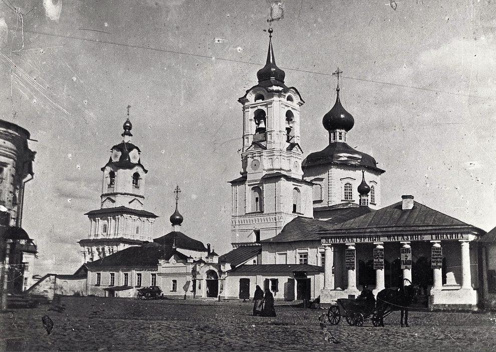 Михайло-Архангельская и Входоиерусалимская (Пятницкая) церкви