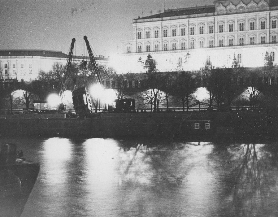 ЗСУ-57 в Москве-реке в 1960 году