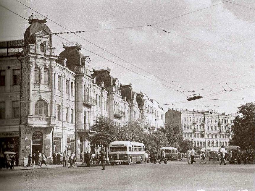 Вид на Красноармейскую улицу