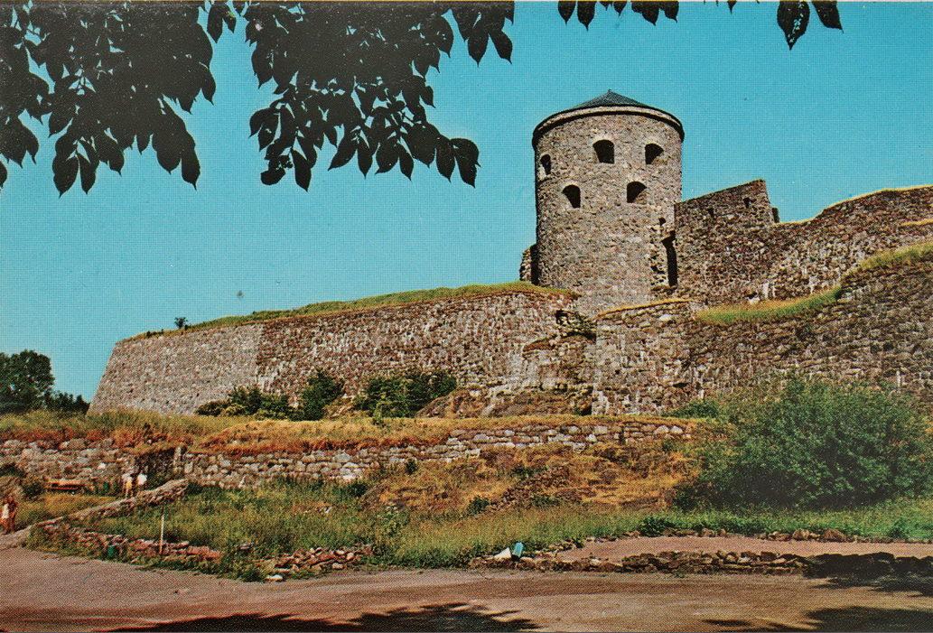 Вид на башню "Отцовская шляпа". Бохусская крепость