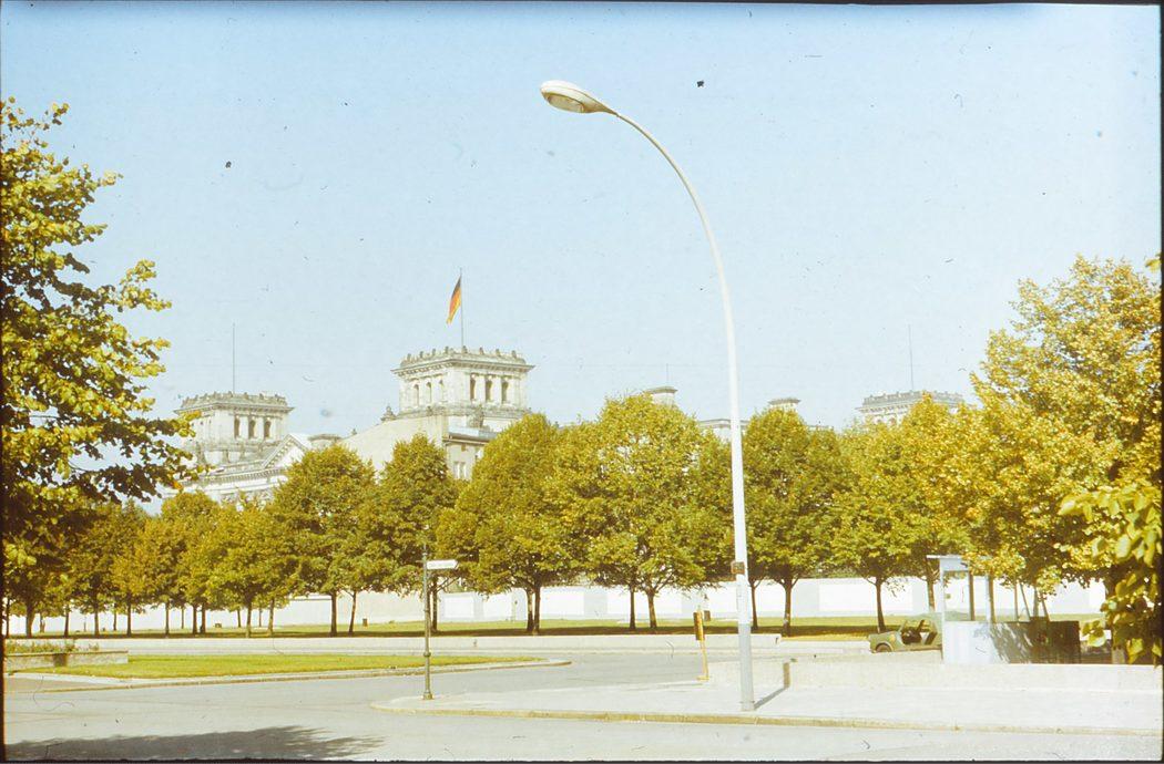 Reichstag von Berliner Mauer
