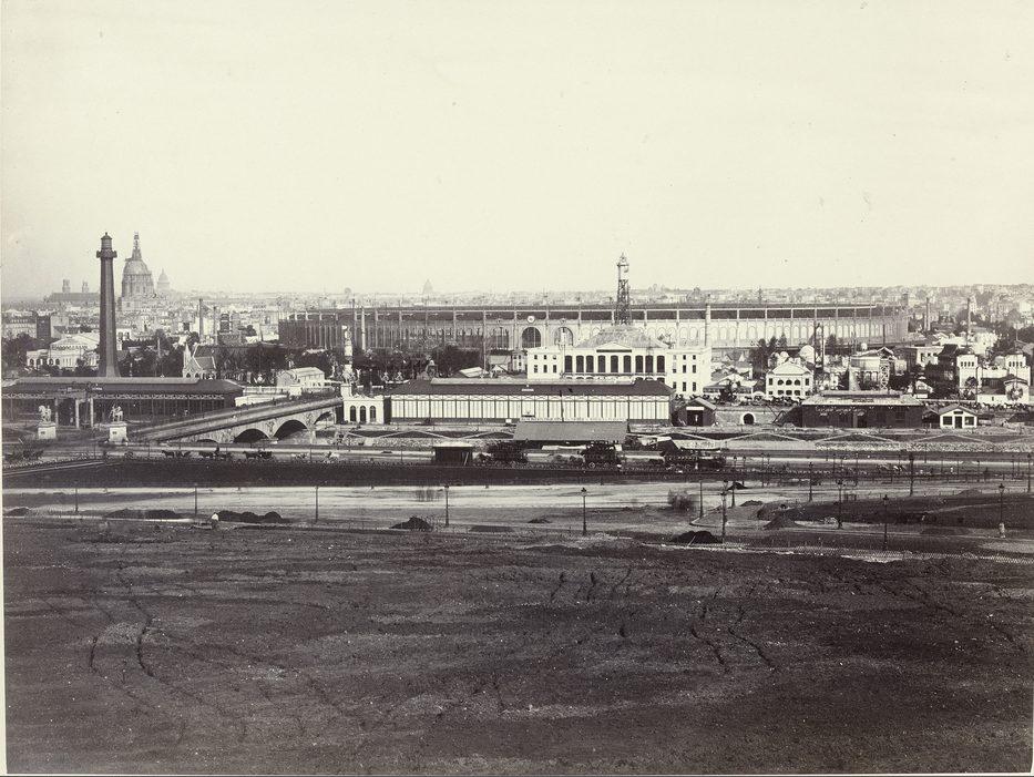 Exposition Universelle de 1867. Champs de Mars : vue du côté nord depuis le Trocadéro