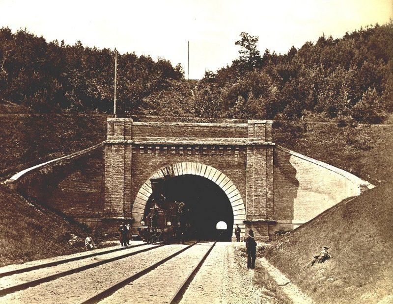 Паняряйский железнодорожный тоннель