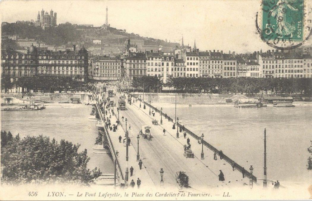 Lyon — Le Pont Lafayette, la Place des Cordeliers et Fourvière