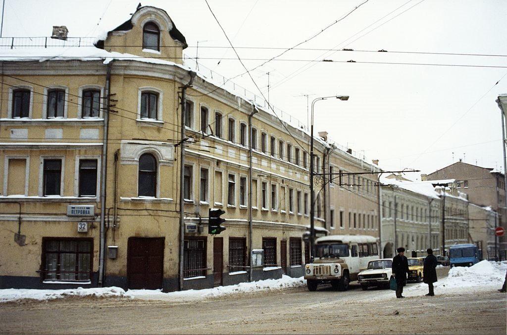 Улица Петровка / Петровский бульвар