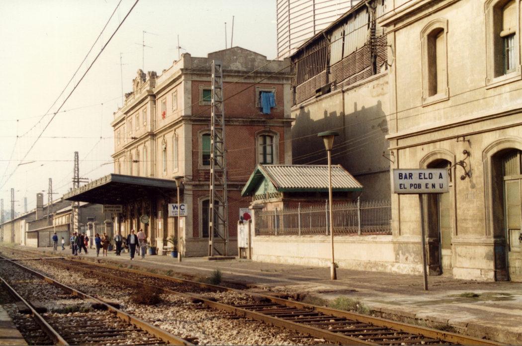 Estación El Poblenou