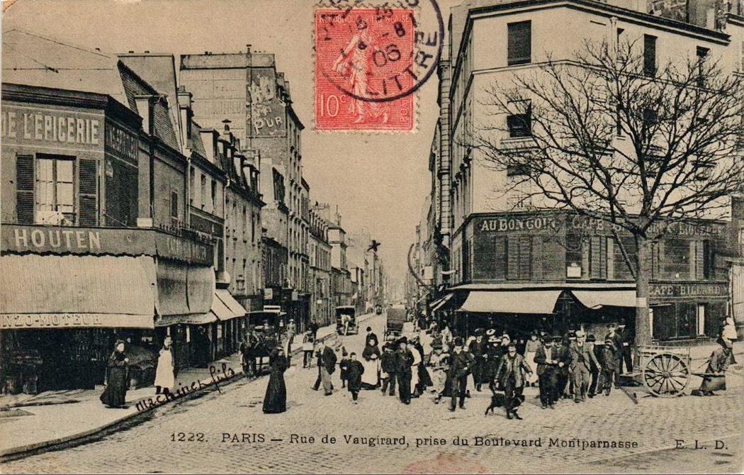 Rue de Vaugirard, prise du Boulevard Montparnasse