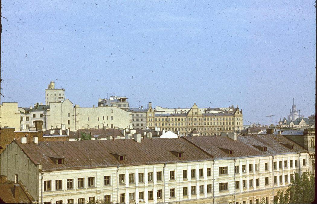 Вид с крыши МАРХИ