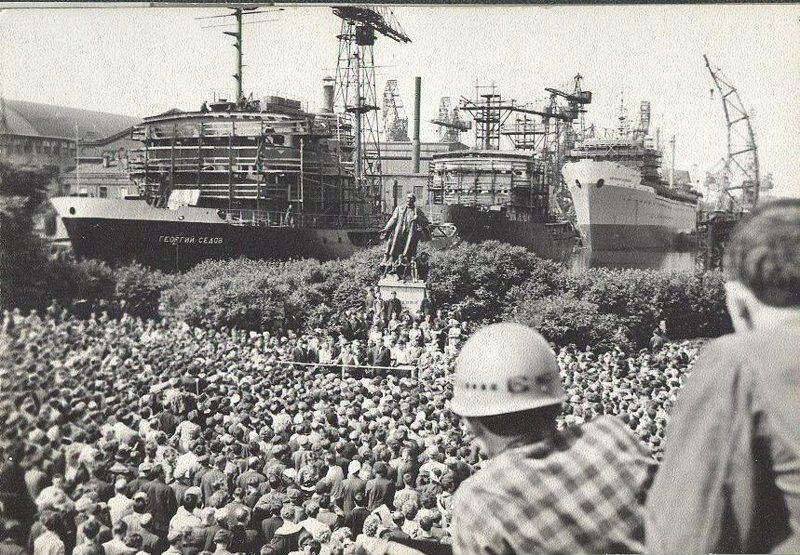 Ю.А. Гагарин на Ленинградском Адмиралтейском заводе