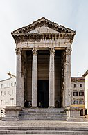 Temple of Augustus, Pula